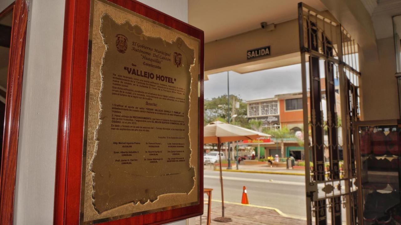 Vallejo Hotel Huaquillas 외부 사진