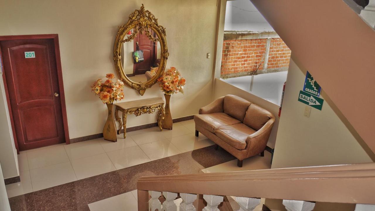 Vallejo Hotel Huaquillas 외부 사진