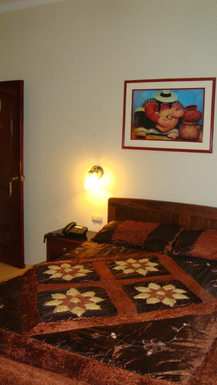 Vallejo Hotel Huaquillas 외부 사진