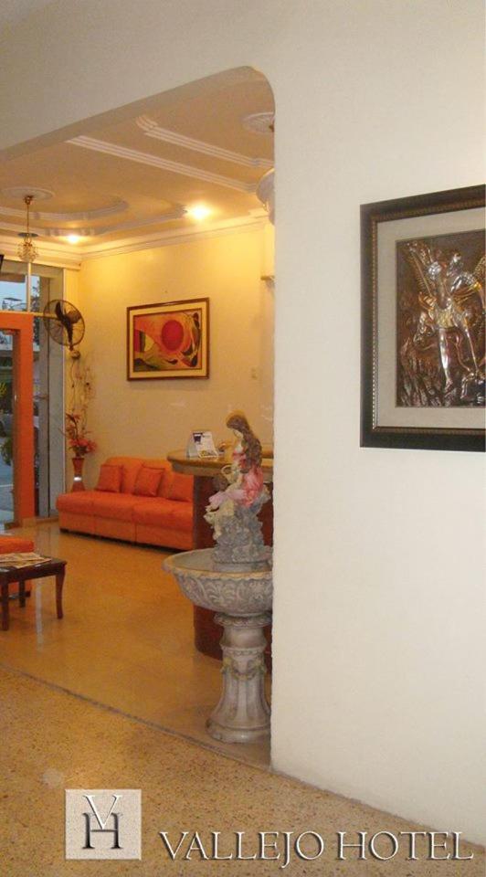 Vallejo Hotel Huaquillas 외부 사진